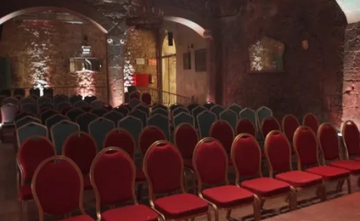 Палау Далмассес Шоу